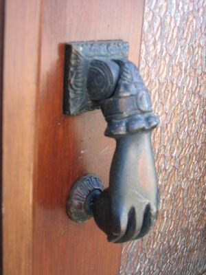 Monzaras (9)
Türgriffe weltweit
Keywords: Türgriffe;Door Knockers;Openers